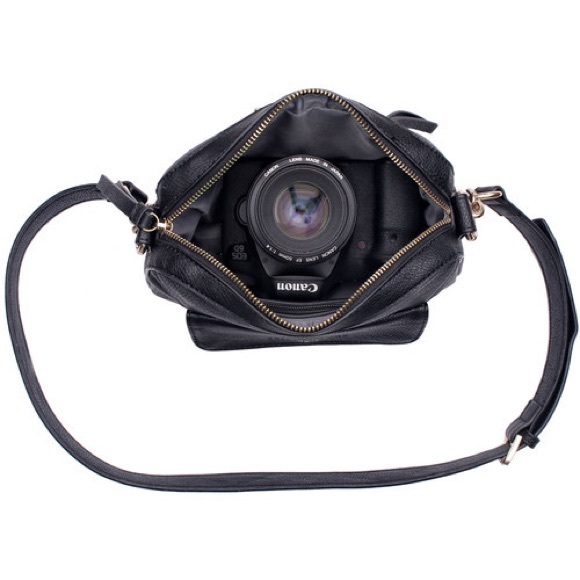 Kelly Moore Riverdale Camera Bag - Picture 7 of 9